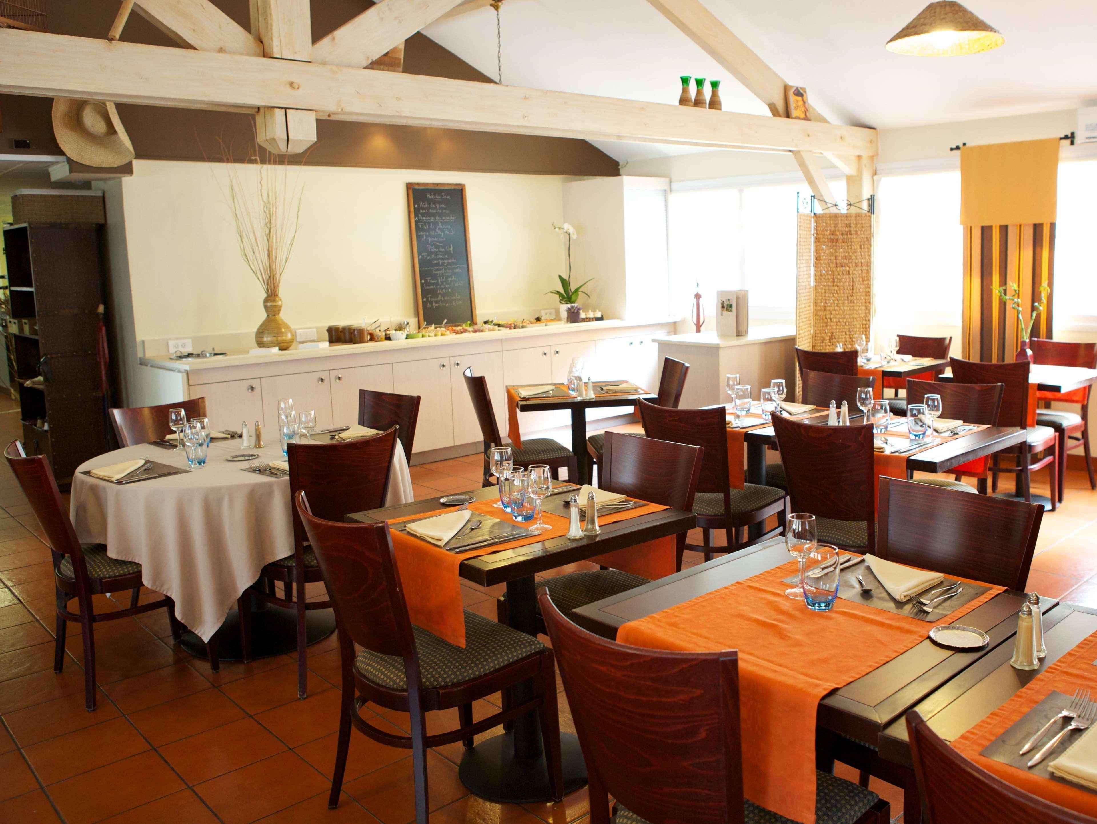 Kyriad Marseille Est - Aubagne 3*