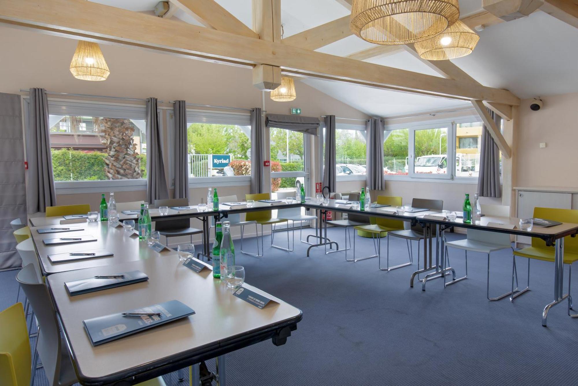 Kyriad Marseille Est - Aubagne 3*