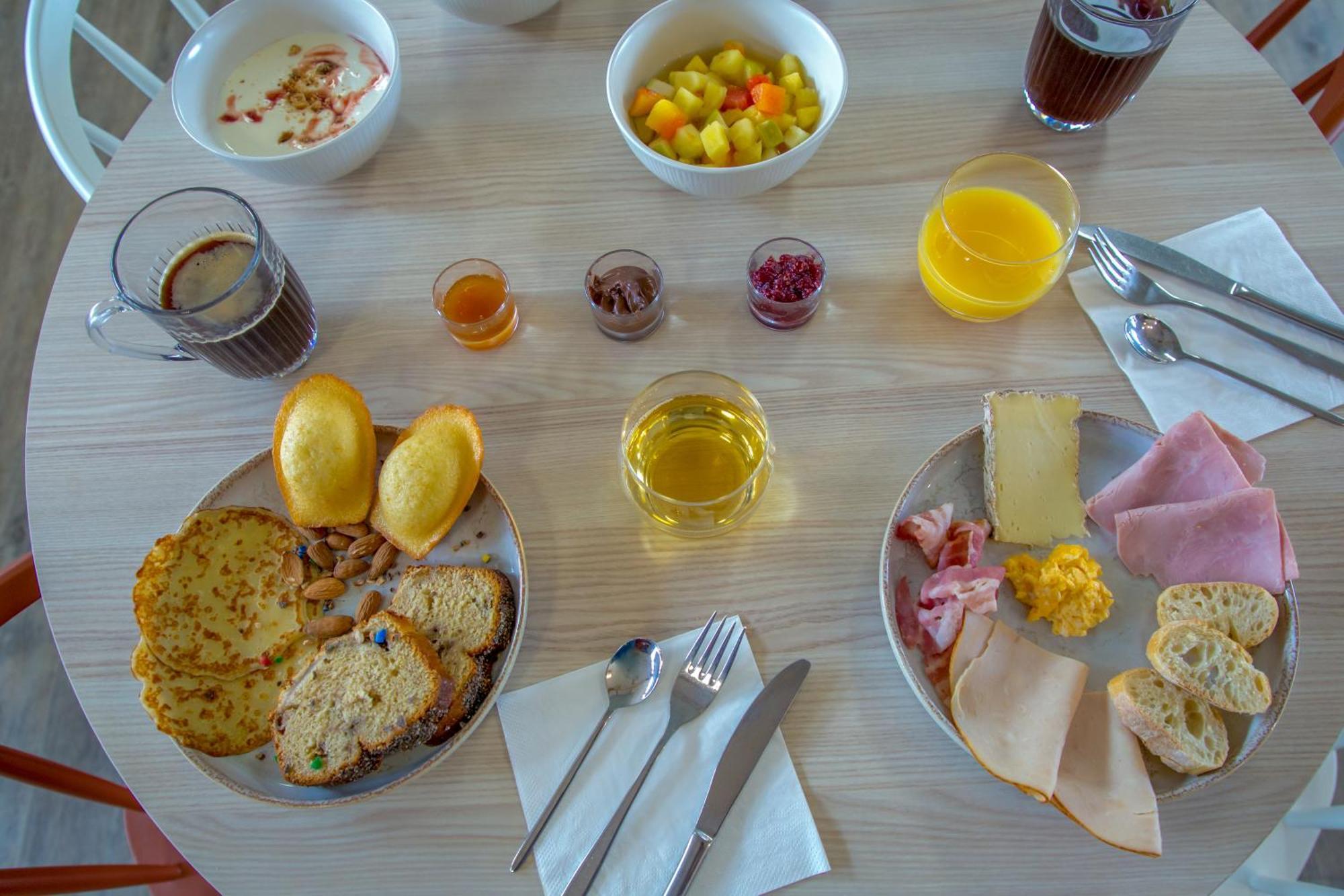 Kyriad Marseille Est - Aubagne Hotel Gemenos